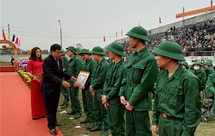 Huyện Phúc Thọ tưng bừng Lễ giao, nhận quân năm 2020