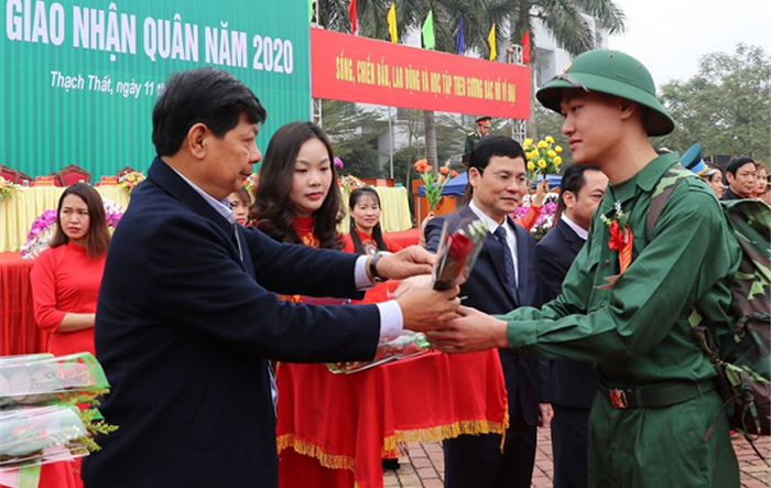 138 tân binh huyện Thạch Thất lên đường nhập ngũ