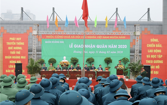 Trưởng Ban Tổ chức Thành ủy dự Lễ giao, nhận quân tại quận Hoàng Mai