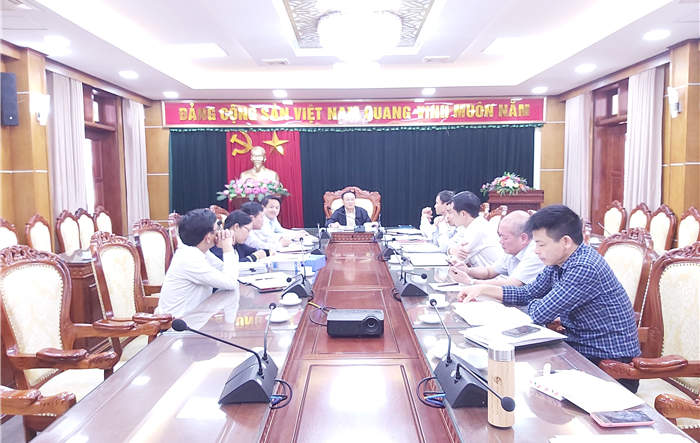 Phó Bí thư Thường trực Huyện ủy kiểm tra công tác chuẩn bị, tổ chức Đại hội Đảng bộ xã Xuân Canh 