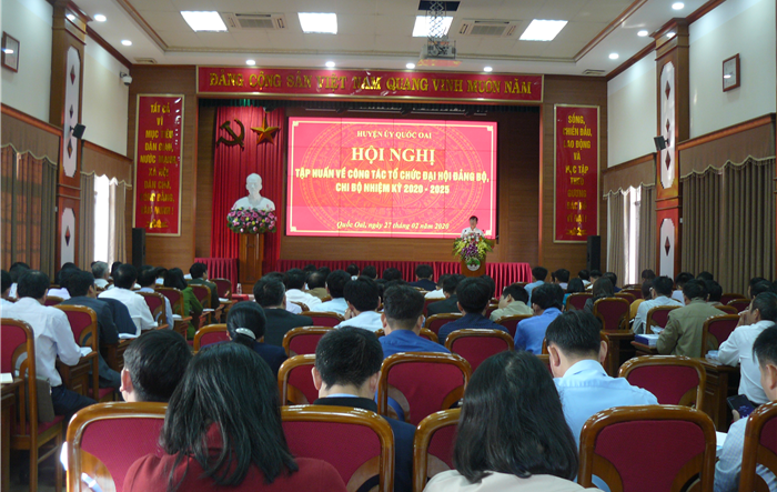 Tập huấn về công tác chuẩn bị, tổ chức Đại hội Đảng bộ các cấp nhiệm kỳ 2020-2025