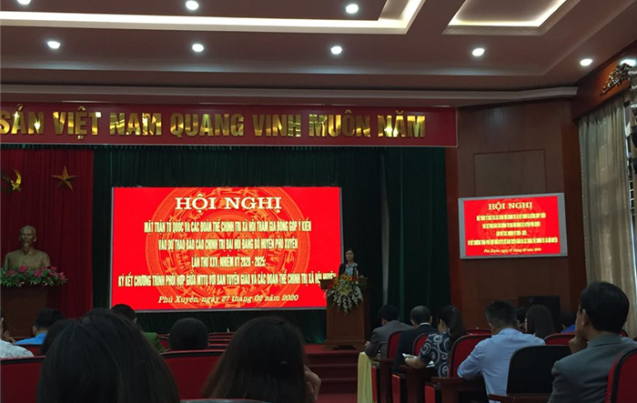 Đóng góp ý kiến vào dự thảo Báo cáo Chính trị trình Đại hội Đảng bộ huyện Phú Xuyên lần thứ XXV, nhiệm kỳ 2020-2025