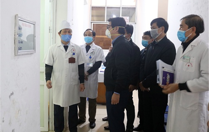 Bí thư Huyện ủy Chương Mỹ kiểm tra công tác phòng, chống dịch viêm đường hô hấp cấp do chủng mới của vỉ rút corona gây ra