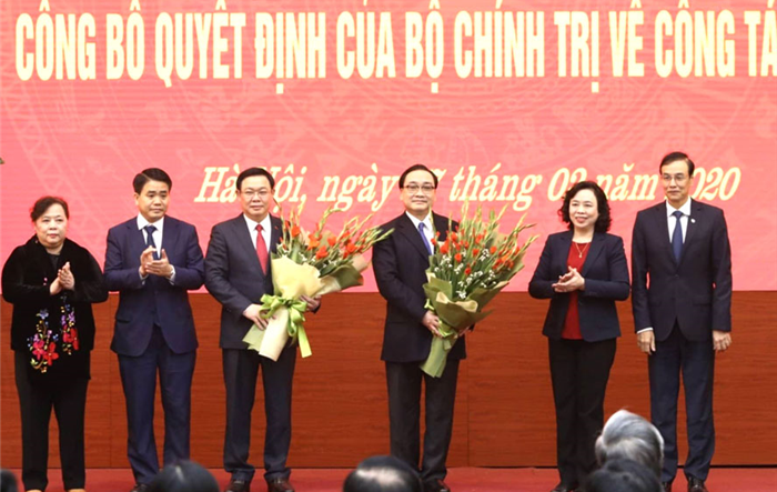 Công bố Quyết định của Bộ Chính trị về công tác cán bộ