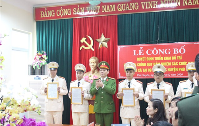 Huyện Phú Xuyên: Ra mắt lực lượng Công an chính quy về các xã