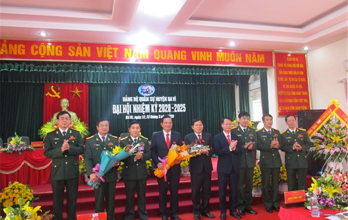 Xây dựng lực lượng vũ trang huyện Ba Vì vững mạnh toàn diện