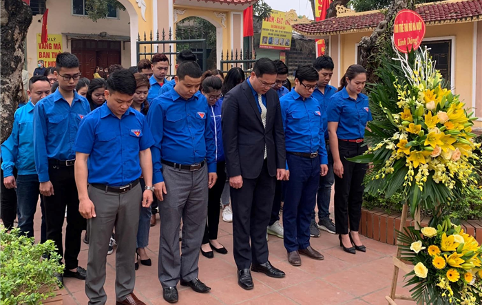 Tuổi trẻ Thủ đô dâng hương tưởng nhớ đồng chí Đỗ Ngọc Du - Bí thư Thành ủy Hà Nội đầu tiên