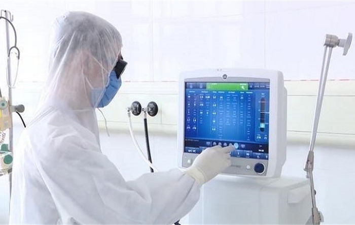 Hai nhân viên y tế đầu tiên mắc Covid-19