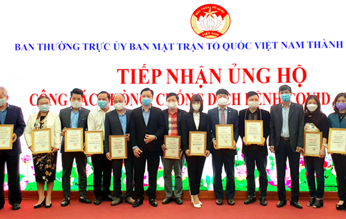 Ủy ban MTTQ Thành phố tiếp nhận gần 3 tỷ đồng ủng hộ phòng, chống dịch bệnh Covid-19 