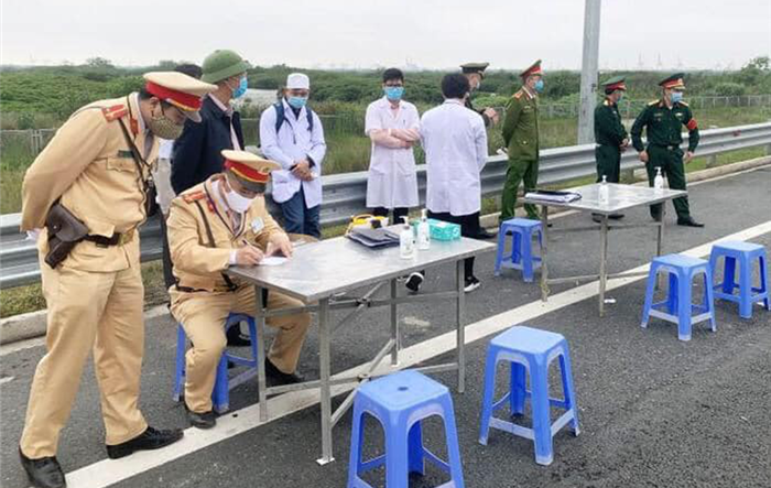 Công an Hà Nội giám sát chặt chẽ tại các tuyến đường ra vào Thủ đô