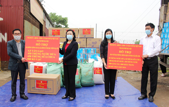 Kịp thời hỗ trợ nhiều vật tư, nhu yếu phẩm cho người dân thôn Hạ Lôi