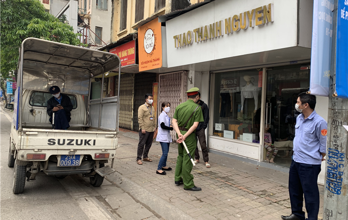 Quận Hai Bà Trưng tăng cường kiểm tra, xử lý vi phạm các quy định về phòng, chống dịch Covid-19