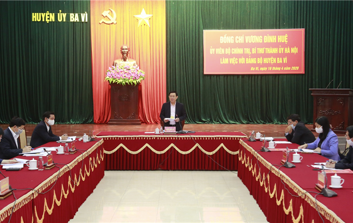 Thúc đẩy huyện Ba Vì phát triển tương xứng với tiềm năng, thế mạnh