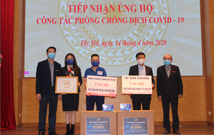 Đảng bộ, chính quyền và nhân dân quận Tây Hồ chung sức, đồng lòng quyết tâm đẩy lùi dịch Covid-19