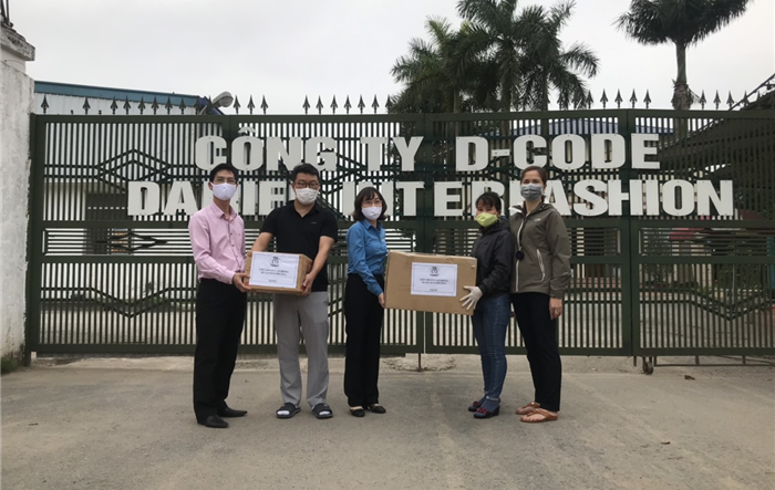 Những tấm lòng vàng trong cuộc chiến chống dịch Covid-19