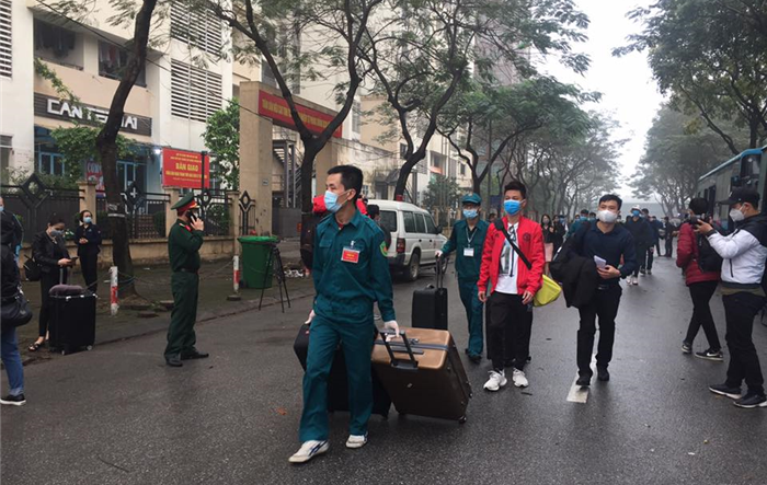 Quận Hoàng Mai: Bàn giao gần 1.900 công dân hoàn thành thời gian cách ly y tế tập trung