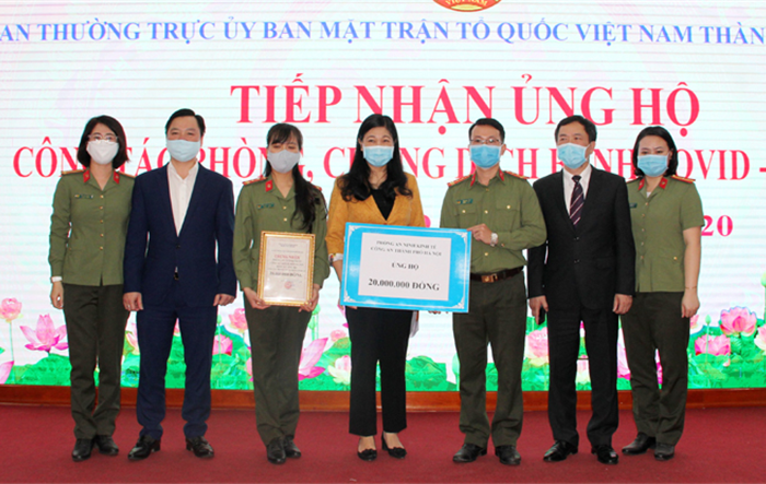Tiếp tục phát huy trách nhiệm, đồng hành với Thành phố đẩy lùi dịch Covid-19