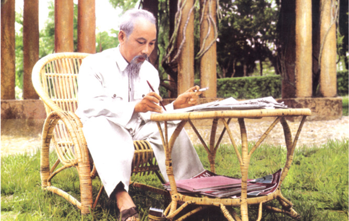 Đạo đức Hồ Chí Minh - Tấm gương sáng ngời cho mỗi chúng ta
