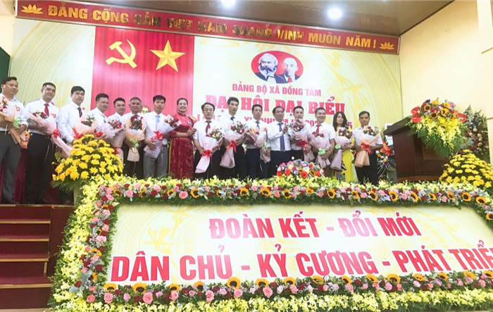 Huyện uỷ Mỹ Đức chỉ đạo thành công nhiều Đại hội chi, Đảng bộ 