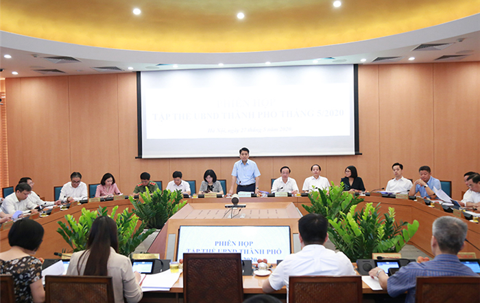 Tập thể UBND Thành phố xem xét một số nội dung quan trọng trình Kỳ họp HĐND Thành phố thường kỳ