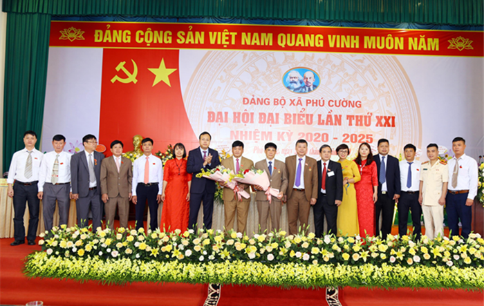 Huyện Sóc Sơn: Chỉ đạo tổ chức thành công Đại hội Đảng bộ 4 xã 
