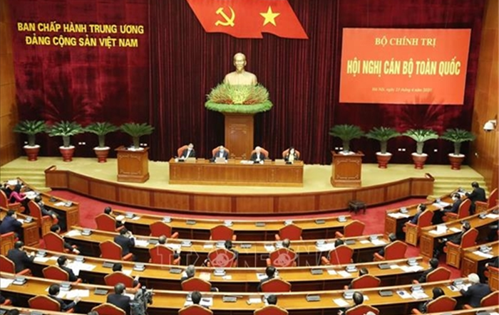 Tài sản bất minh và những “ngọn đèn pha soi sáng”