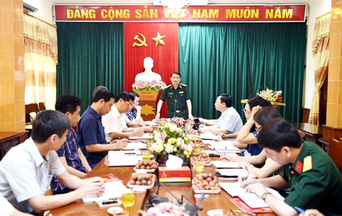 Tư lệnh Bộ Tư lệnh Thủ đô làm việc với Huyện uỷ Thường Tín về công tác chuẩn bị Đại hội nhiệm kỳ 2020-2025