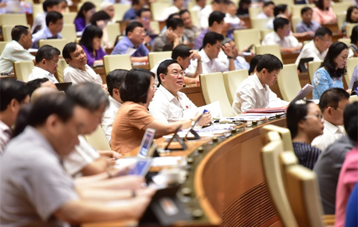 ​​​​​​​Đại biểu Quốc hội đề xuất nhiều giải pháp phục hồi kinh tế