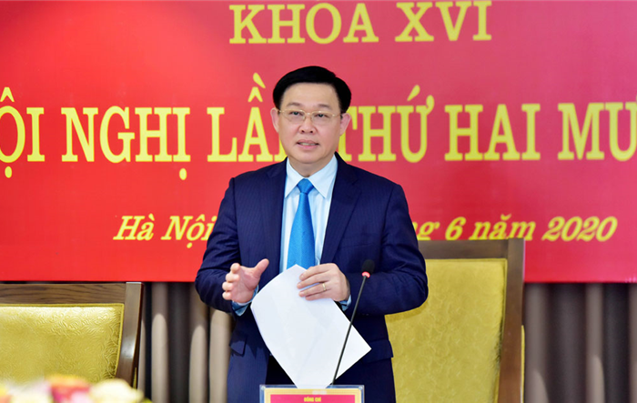 Quyết liệt vừa giải quyết những vấn đề cấp thiết trước mắt, vừa quan tâm đến các vấn đề chiến lược lâu dài