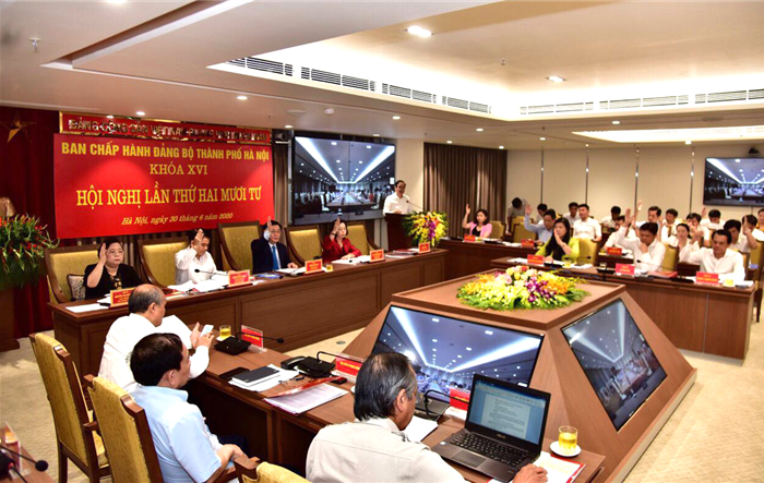 Ban Chấp hành Đảng bộ Thành phố thảo luận về dự thảo Báo cáo chính trị lần 3: Phấn đấu hoàn thành mục tiêu cả nhiệm kỳ