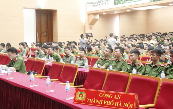 Tăng cường khối đại đoàn kết toàn dân tộc, xây dựng Đảng và hệ thống chính trị trong sạch, vững mạnh 