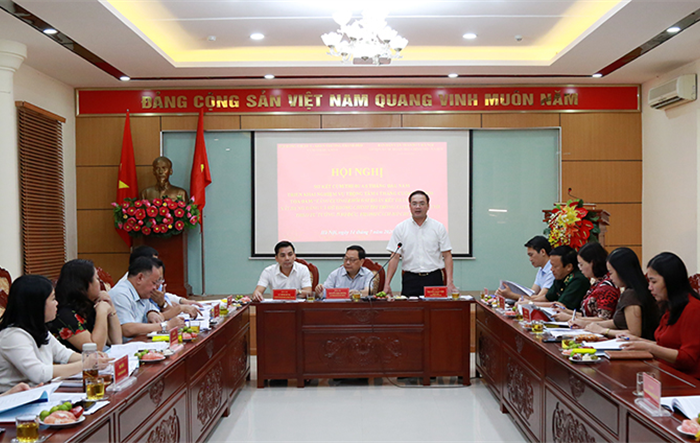 Đoàn kết toàn dân tộc, xây dựng Đảng và hệ thống chính trị trong sạch vững mạnh theo tư tưởng, đạo đức, phong cách Hồ Chí Minh