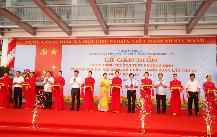 Lễ gắn biển công trình chào mừng Đại hội đại biểu Đảng bộ quận Thanh Xuân lần thứ VI, nhiệm kỳ 2020-2025 