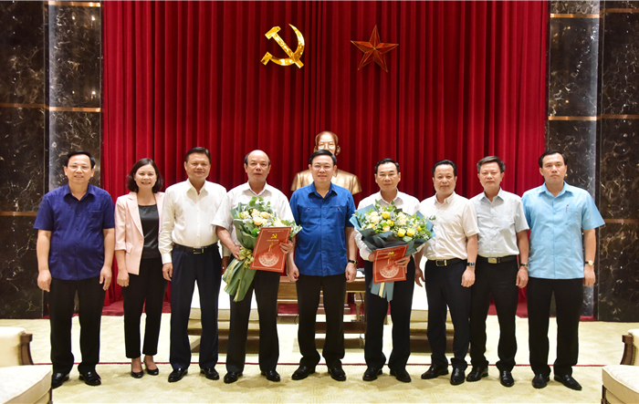 Chủ tịch Hội Nông dân Thành phố và Bí thư Quận ủy Bắc Từ Liêm nghỉ hưu theo chế độ