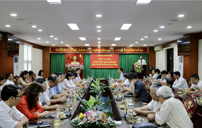 Khen thưởng 18 tập thể và 18 cá nhân có thành tích xuất sắc trong công tác tuyên giáo giai đoạn 2015-2020