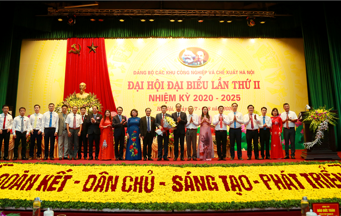 Vượt qua khó khăn, đồng hành vì sự phát triển  các khu công nghiệp