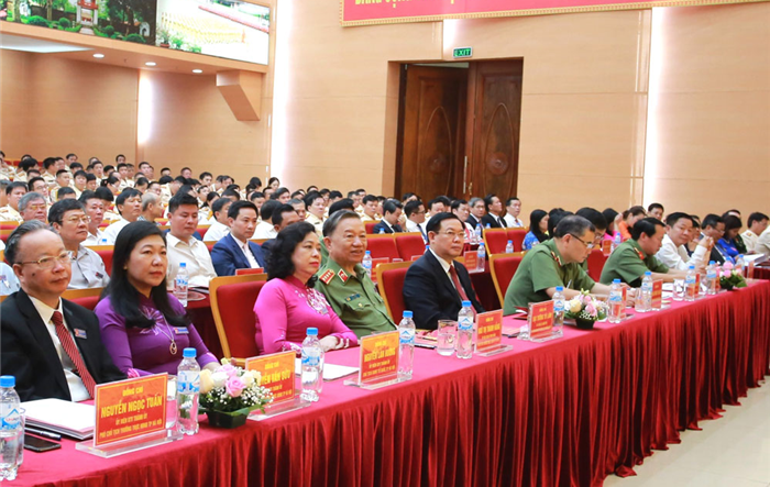 Xây dựng lực lượng Công an Thủ đô  vững mạnh về chính trị, có sức chiến đấu cao