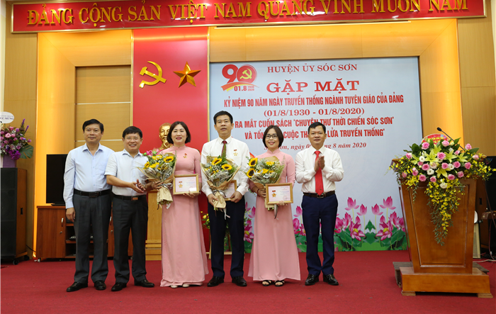 Huyện uỷ Sóc Sơn gặp mặt kỷ niệm 90 năm Ngày truyền thống ngành Tuyên giáo của Đảng