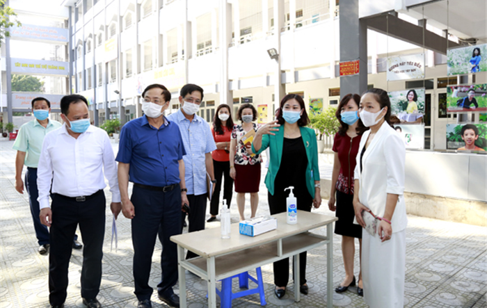 Tổ chức khai giảng năm học mới đảm bảo trang trọng, an toàn cho học sinh và phụ huynh
