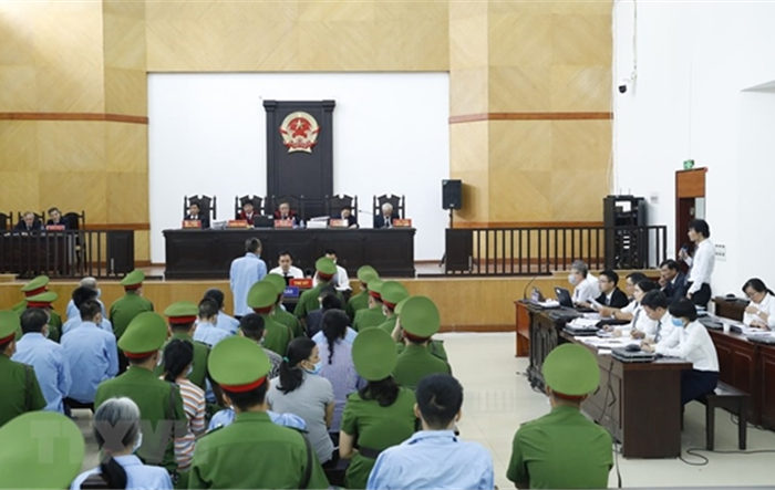 Những “bàn tay đen” hòng khuấy đảo luật pháp Việt Nam