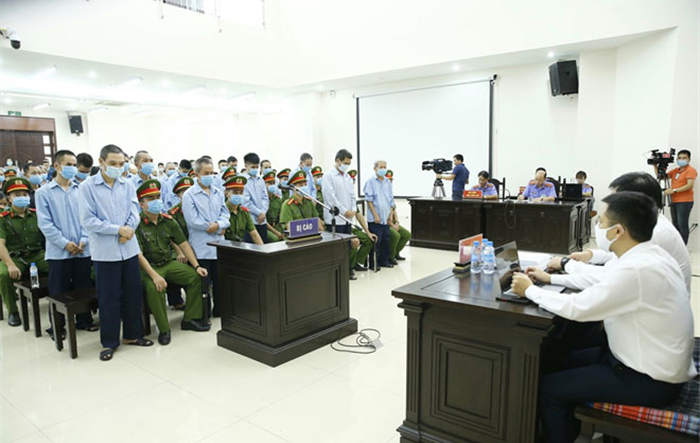 Vụ án “Giết người” và “Chống người thi hành công vụ” tại xã Đồng Tâm, huyện Mỹ Đức: Tuyên tử hình 2 bị cáo chủ mưu, 14 bị cáo được hưởng án treo và trả tự do tại tòa