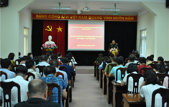 Khai giảng lớp bồi dưỡng kiến thức quốc phòng và an ninh cho cán bộ đối tượng 4 năm 2020