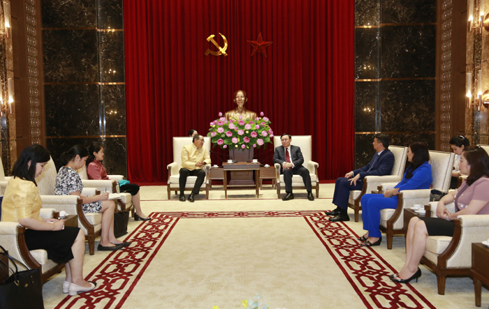 Bí thư Thành ủy Vương Đình Huệ tiếp Đại sứ Thái Lan đến chào từ biệt