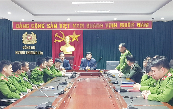 Lãnh đạo huyện Thường Tín động viên, biểu dương Công an Huyện phá thành công vụ án giết người