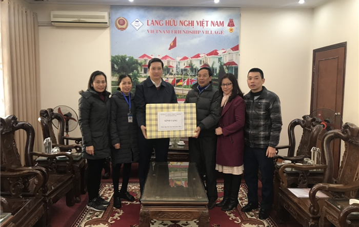 Thăm tặng quà nhân dịp Tết Nguyên đán Tân Sửu 2021
