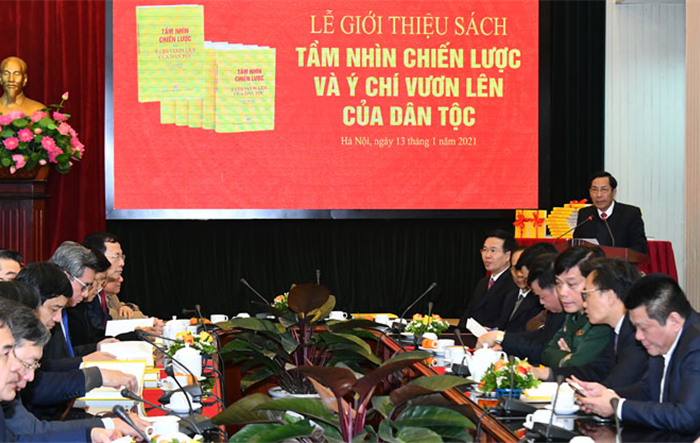 Giới thiệu cuốn sách "Tầm nhìn chiến lược và ý chí vươn lên của dân tộc"