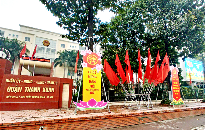 Quận Thanh Xuân rực rỡ cờ hoa chào mừng Đại hội XIII của Đảng