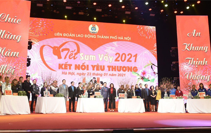 Lãnh đạo Thành phố tham dự chương trình “Tết sum vầy” năm 2021