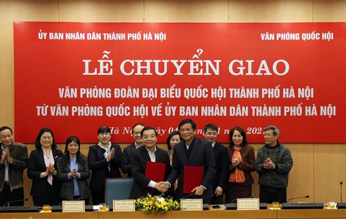 Lễ chuyển giao Văn phòng Đoàn đại biểu Quốc hội thành phố Hà Nội