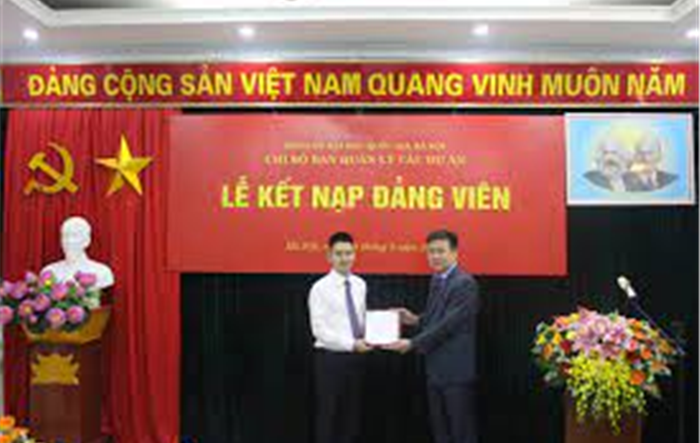 Đảng bộ thành phố Hà Nội đã kết nạp được 6.600 đảng viên trong 9 tháng năm 2021